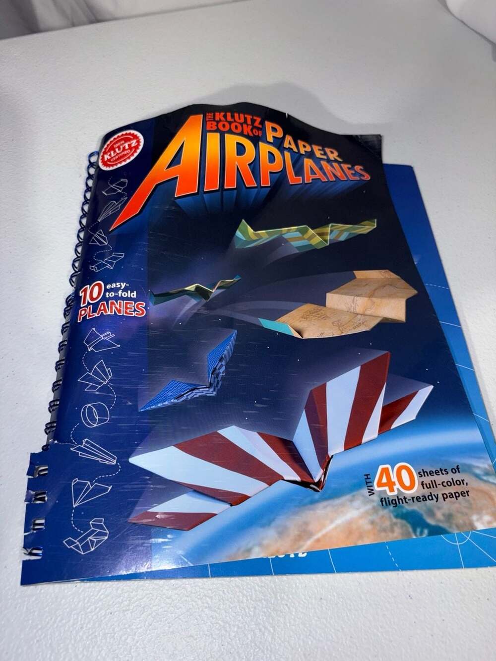 The Klutz Book of Paper Airplanes Craft Kit